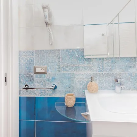 Coast & Coast | Apartment